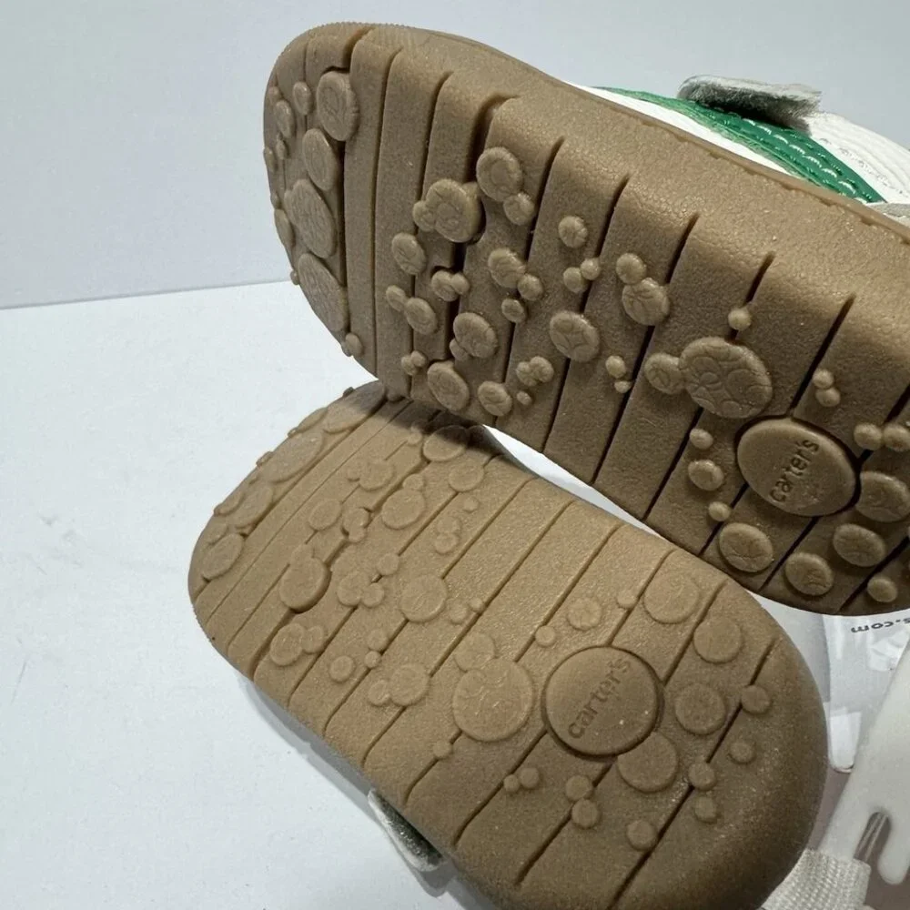 Carter’s Toddlers Cairo Sneakers Size 3.5